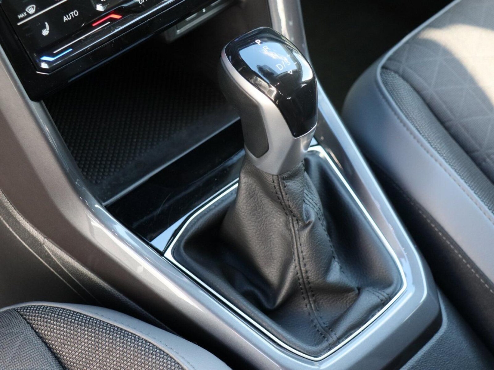 Volkswagen T-Cross – Bild 12
