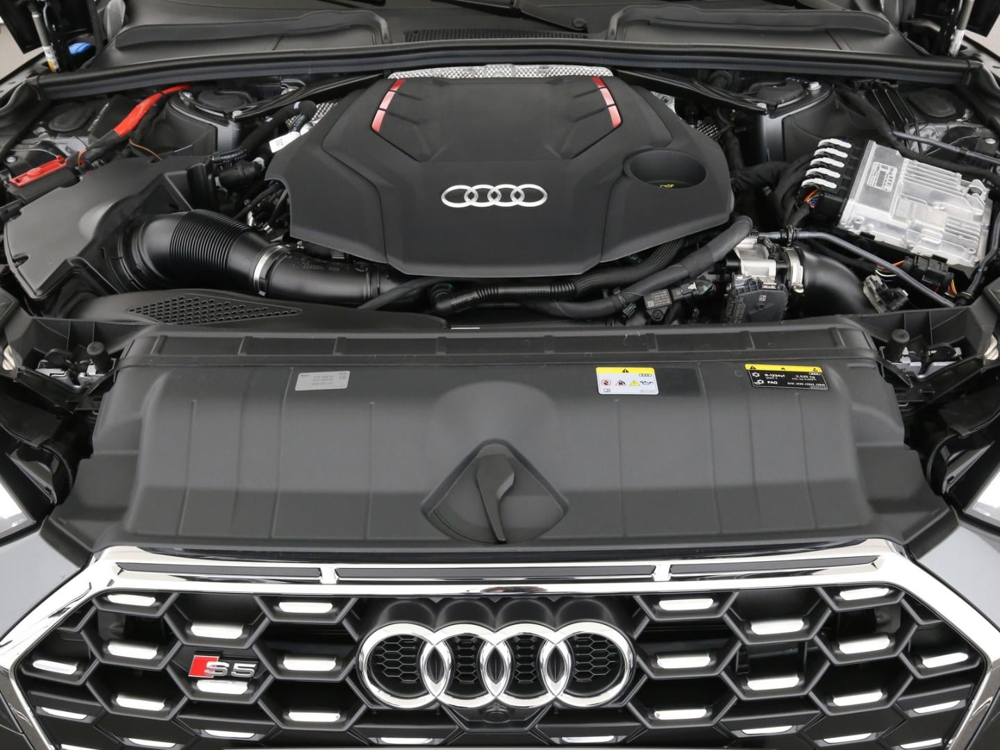 Bild über Audi S5 Cabriolet TFSI quattro tiptronic - für weitere Informationen kontaktieren Sie den Audi Partner
