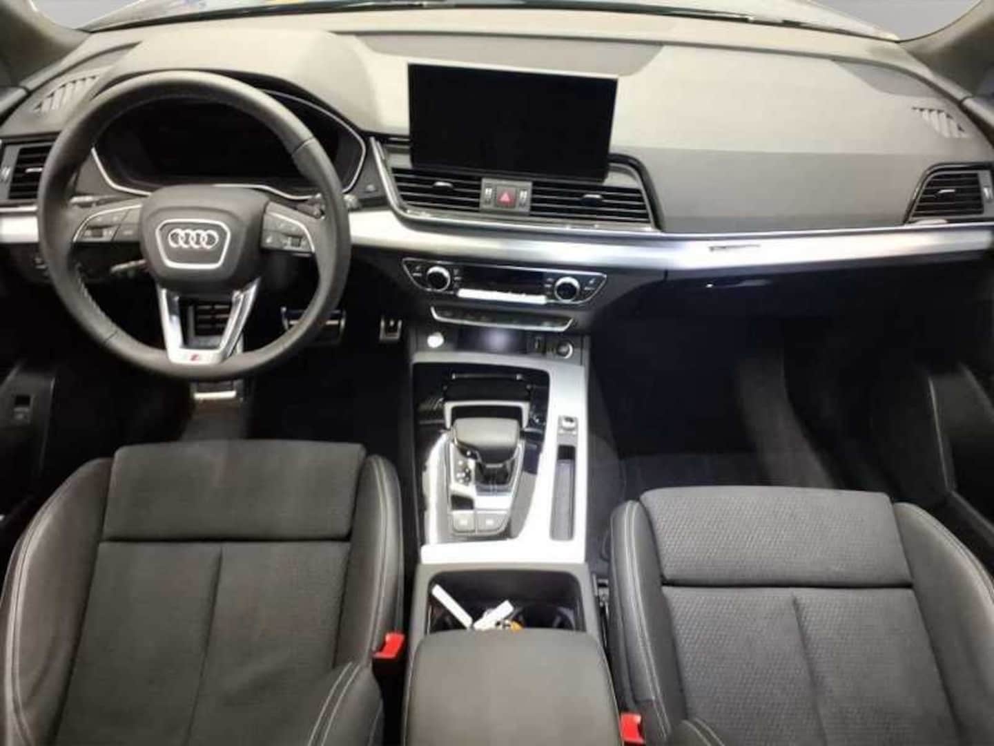 Bild über Audi Q5 45 TFSI quattro S tronic - für weitere Informationen kontaktieren Sie den Audi Partner