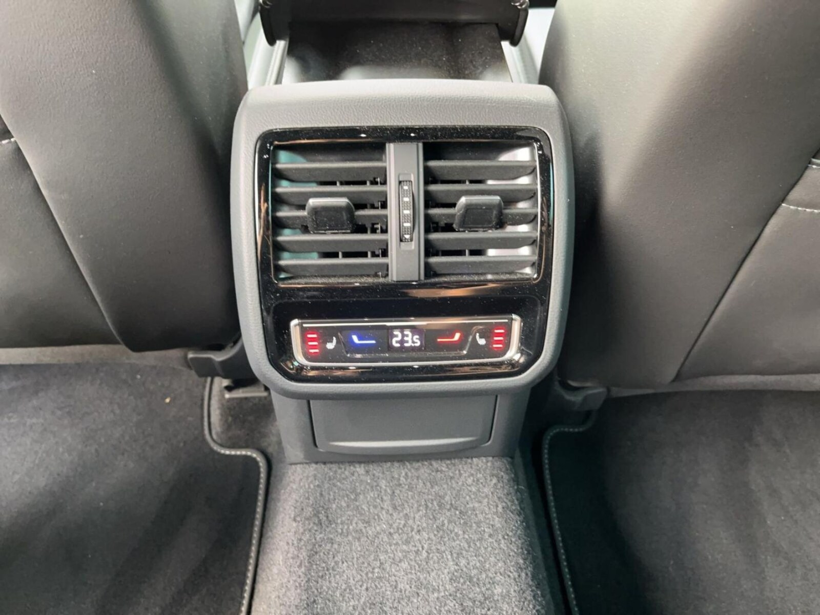 Volkswagen Passat Variant – Bild 17