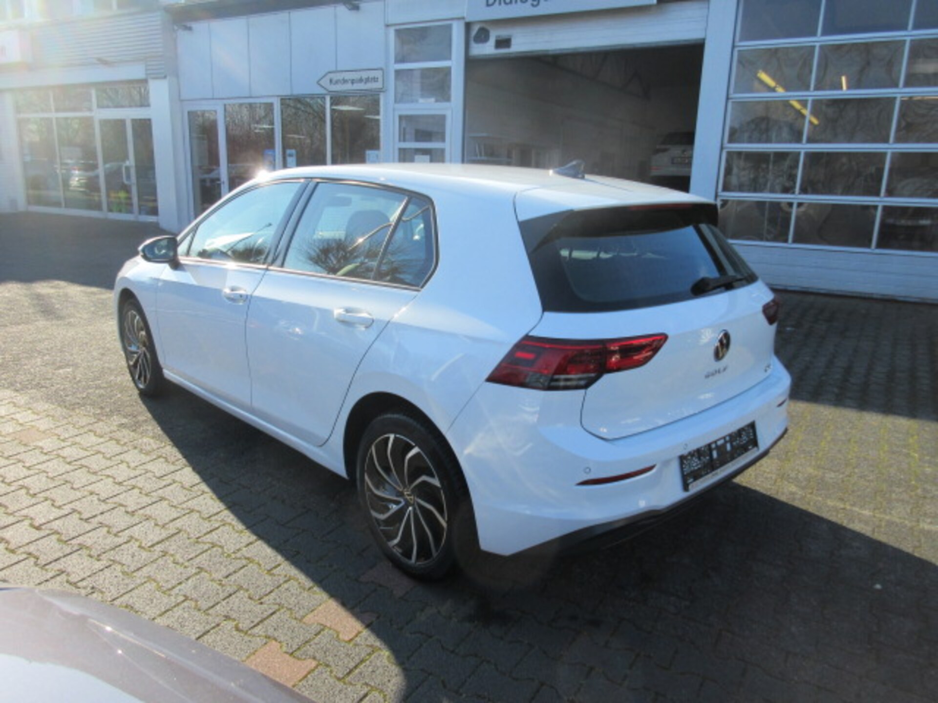 Volkswagen Golf Life