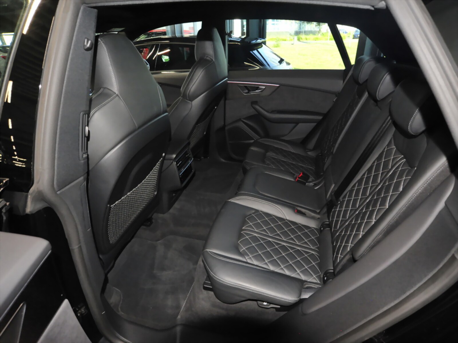 Audi SQ8 – Bild 9