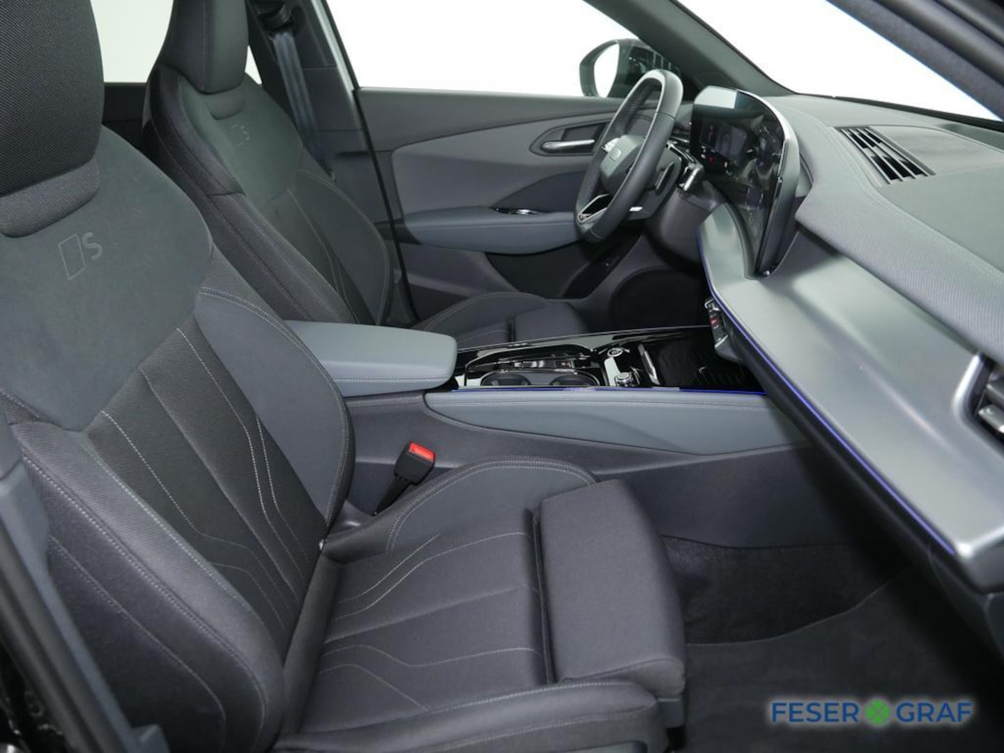 Bild über Audi Q3 SUV TDI 110 kW S tronic - für weitere Informationen kontaktieren Sie den Audi Partner