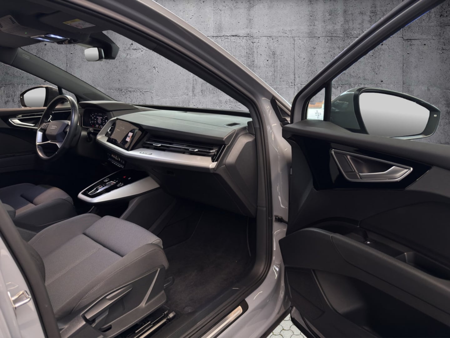 Bild über Audi Q4 e-tron 40 e-tron - für weitere Informationen kontaktieren Sie den Audi Partner