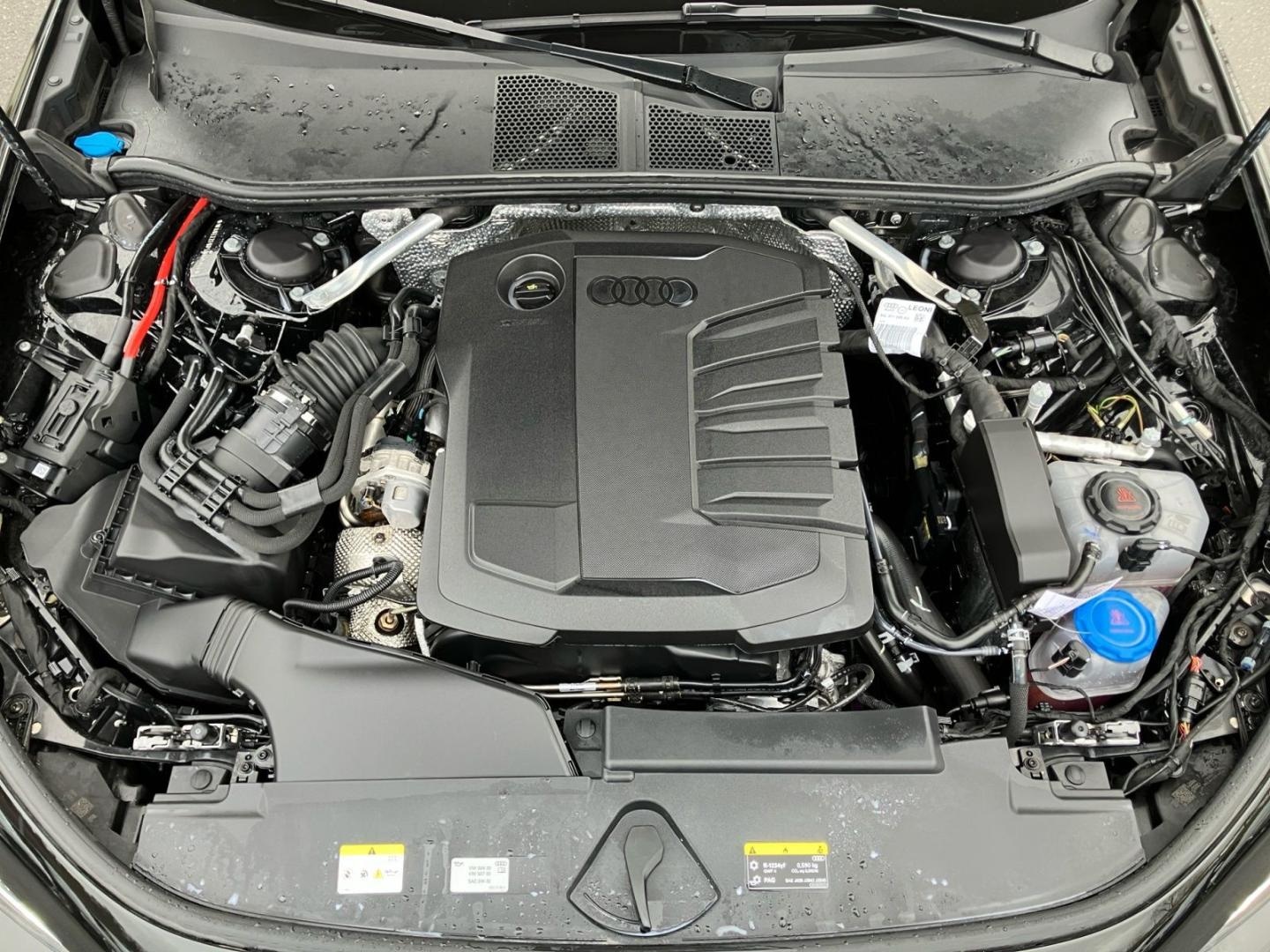 Bild über Audi A5 Avant TDI 150 kW S tronic - für weitere Informationen kontaktieren Sie den Audi Partner
