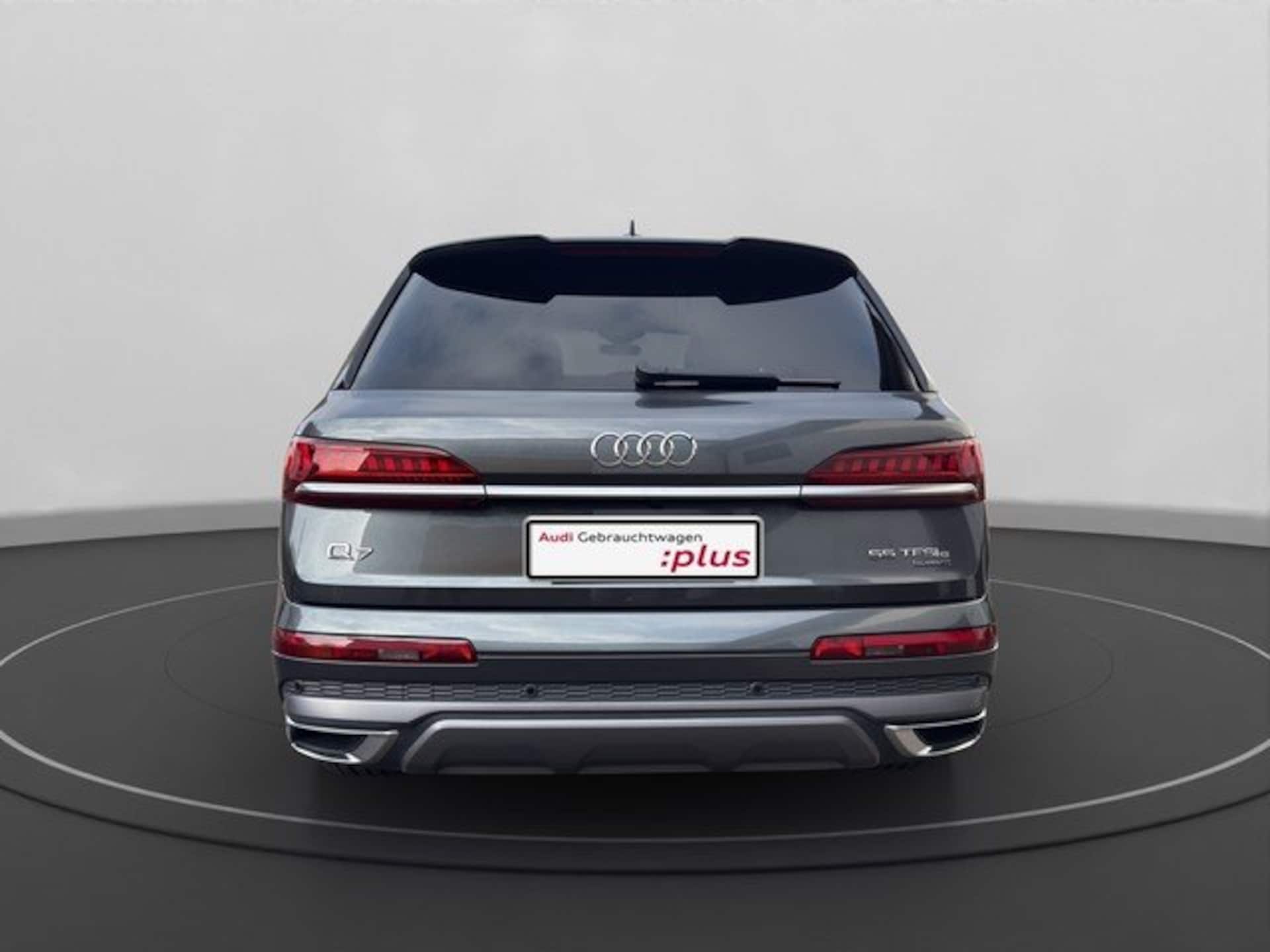 Audi Q7 SUV TFSI e S line