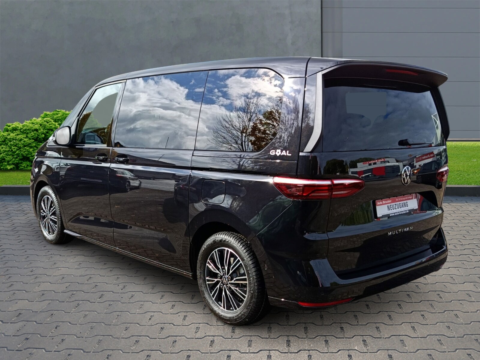 Volkswagen Multivan – Bild 2