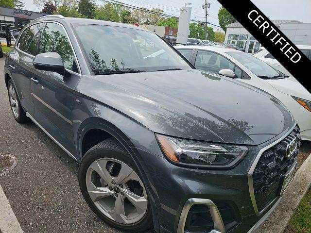 2023 Audi Q5 45 Premium Plus's photo