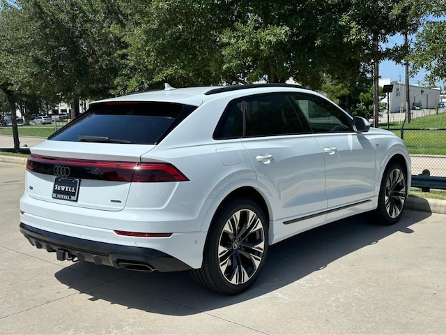 2026 Audi Q8