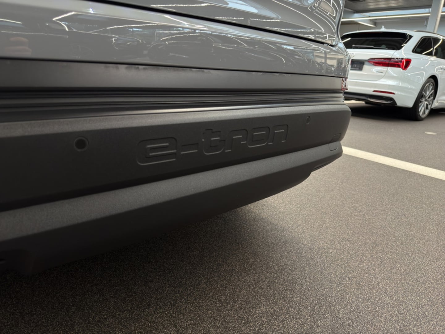 Bild über Audi Q4 e-tron 40 e-tron - für weitere Informationen kontaktieren Sie den Audi Partner