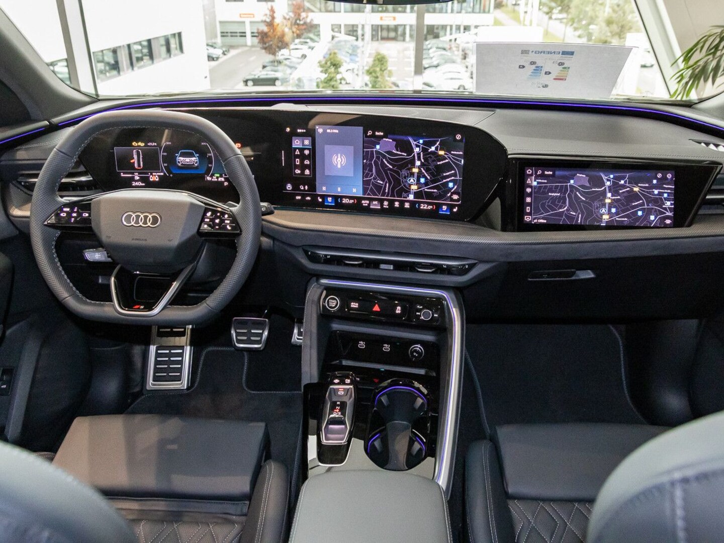 Bild über Audi Q5 SUV TDI quattro 150 kW S tronic - für weitere Informationen kontaktieren Sie den Audi Partner