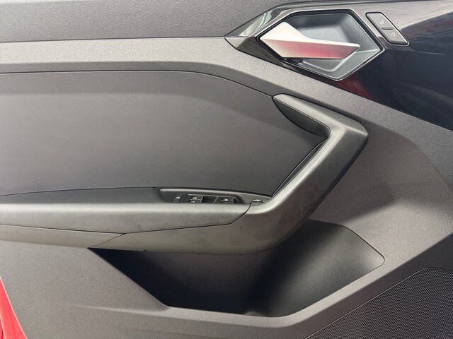 Image about Audi A1 Sportback S line 35 TFSI S tronic