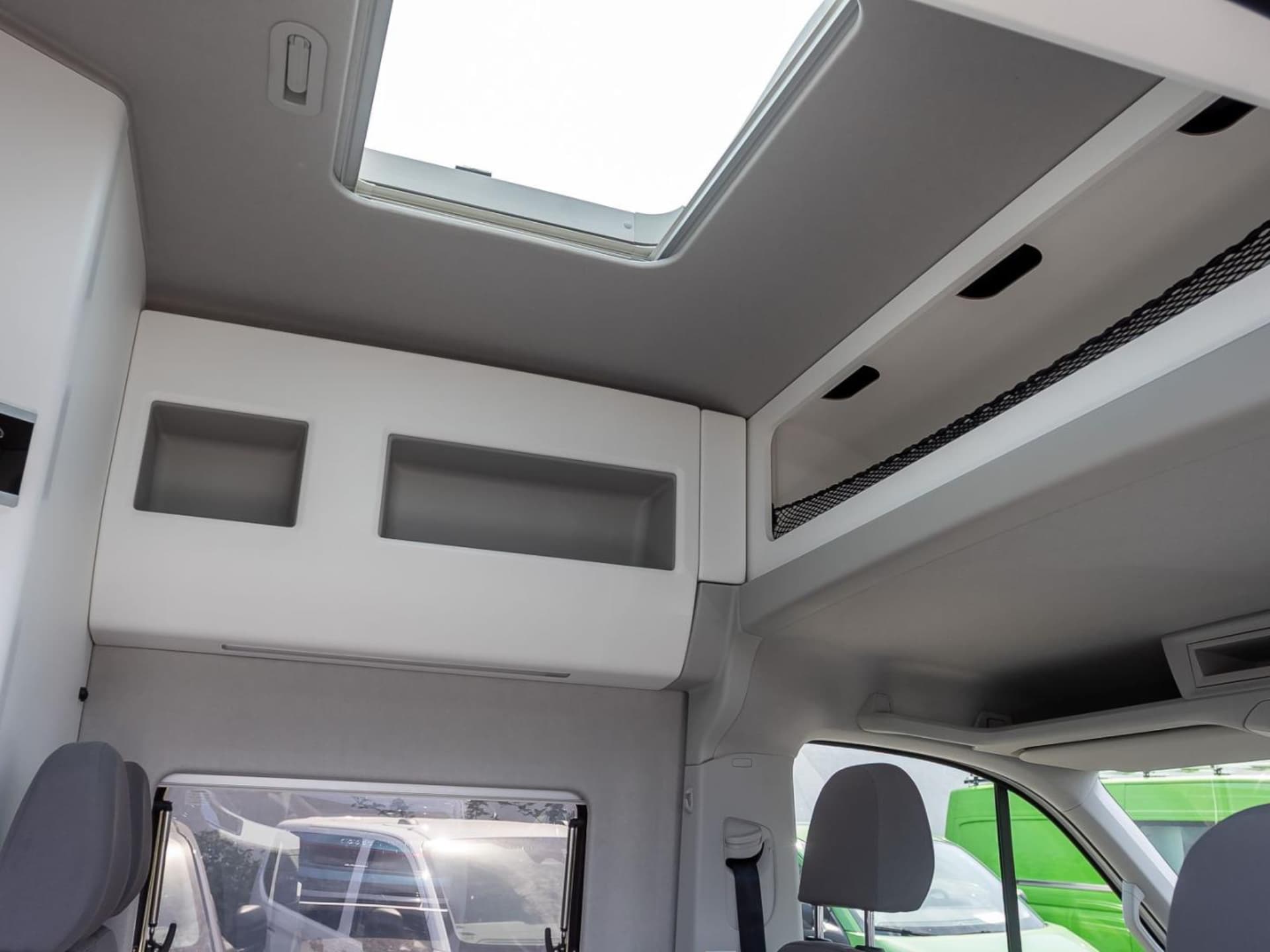 Volkswagen Grand California 680