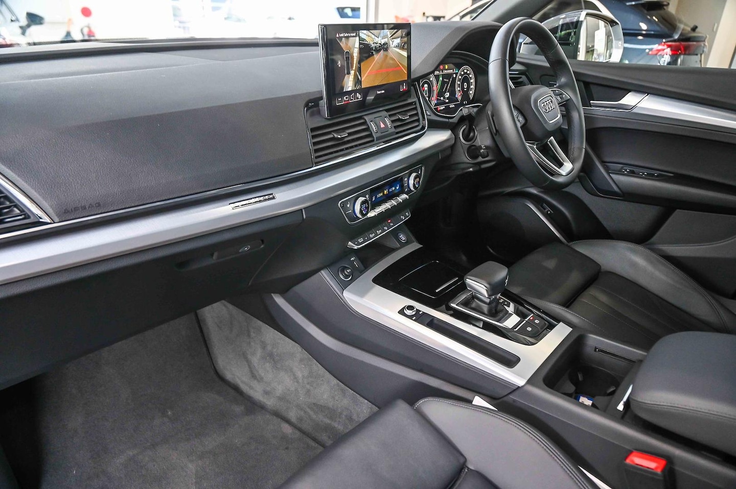 Image about Audi Q5 Sportback 40 TDI quattro S tronic