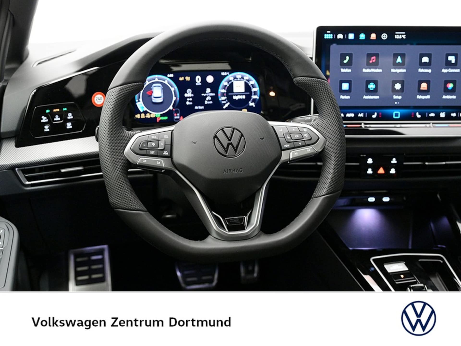 Volkswagen Golf R-Line