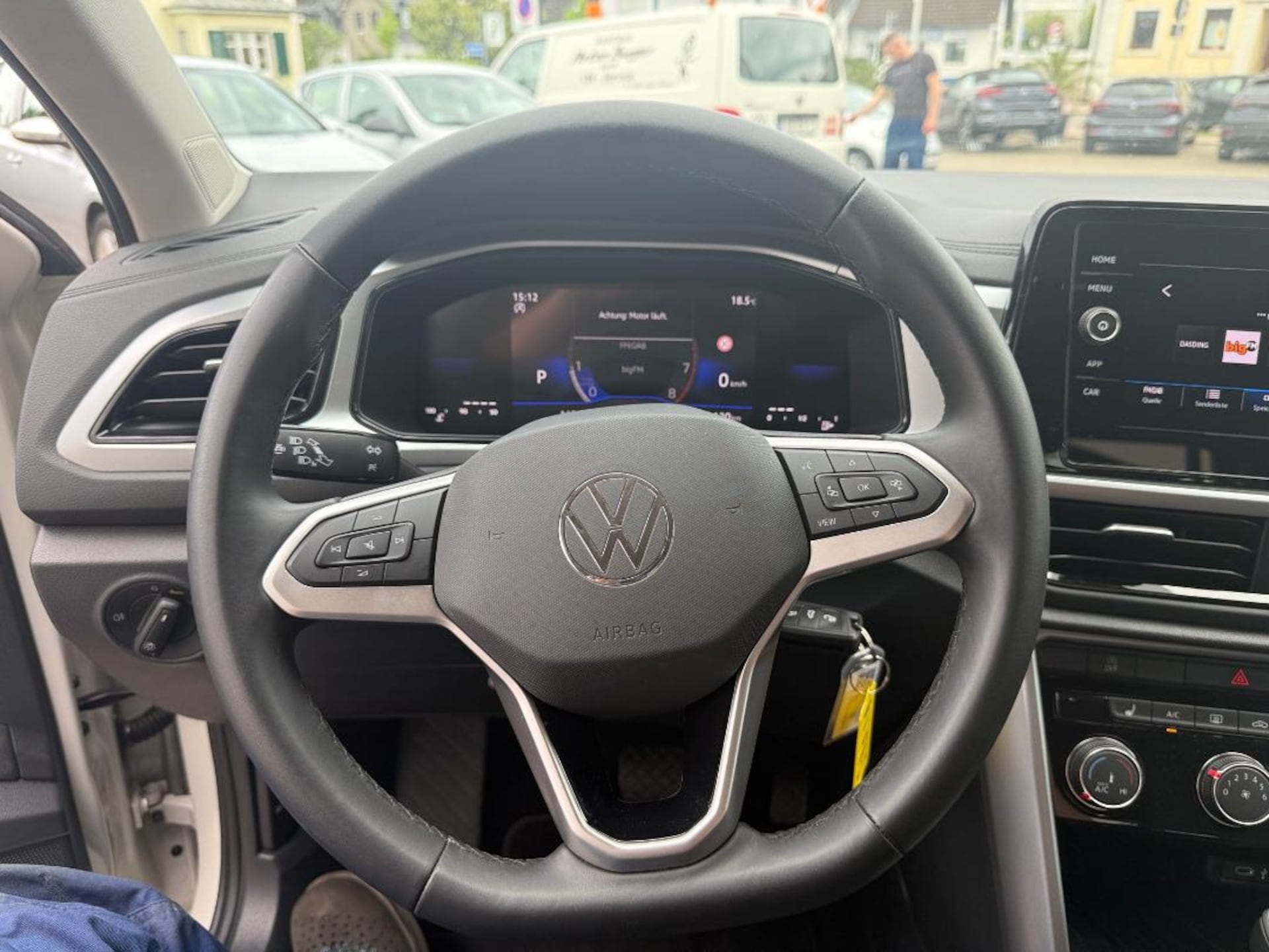 Volkswagen T-Roc Life