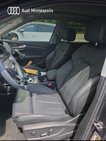 Used 2024 Audi Q5 Premium Plus with VIN WA1EAAFY5R2131555 for sale in Minneapolis, Minnesota