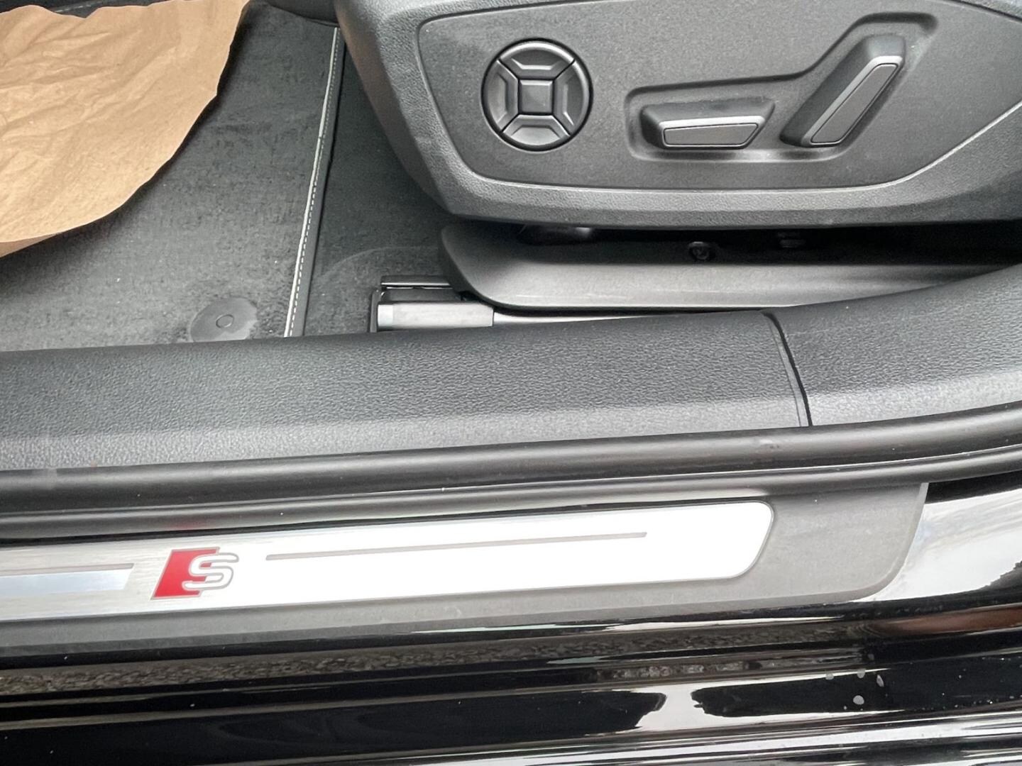 Bild über Audi S6 Limousine S6 Limousine TDI 253(344) kW(PS) tiptronic - für weitere Informationen kontaktieren Sie den Audi Partner