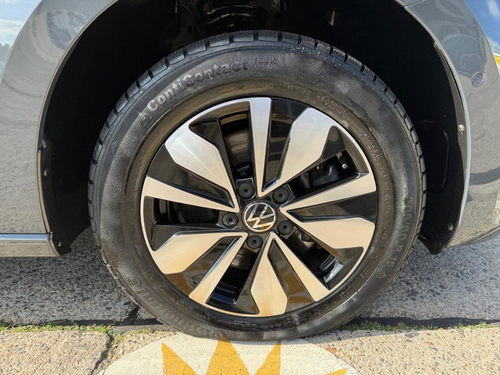 Volkswagen Touran – Bild 15