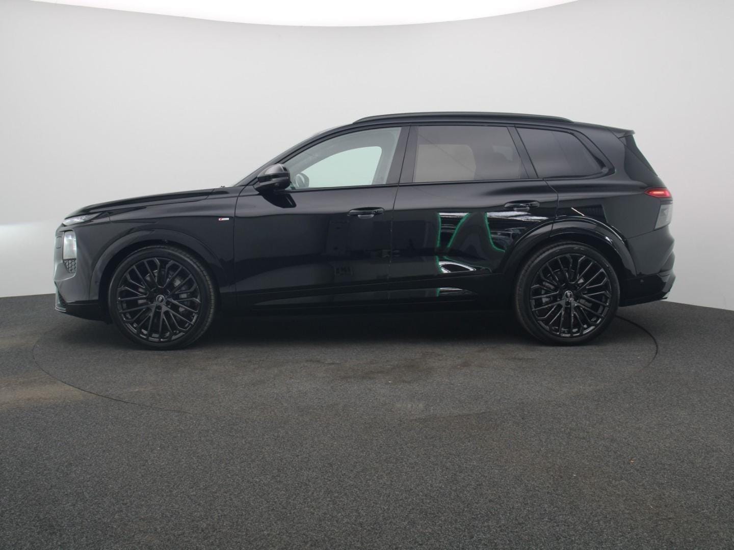 Bild über Audi Q7 SUV TDI quattro 220 kW tiptronic - für weitere Informationen kontaktieren Sie den Audi Partner