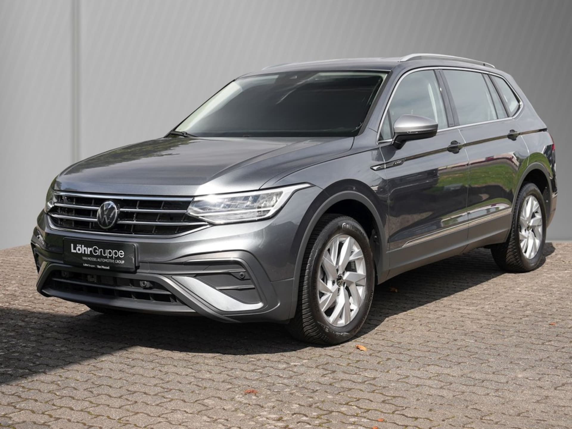 Volkswagen Tiguan Allspace — Volkswagen Tiguan Allspace Tiguan Allspace 1.5 TSI DSG LIFE 7-Sitze *LED*A...