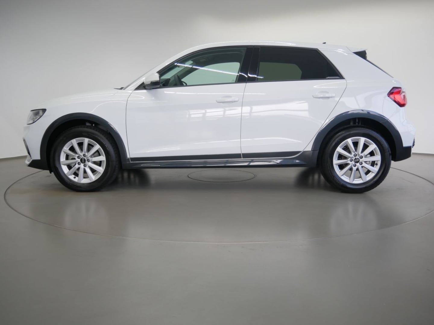 Bild über Audi A1 allstreet 30 TFSI Schaltgetriebe - für weitere Informationen kontaktieren Sie den Audi Partner