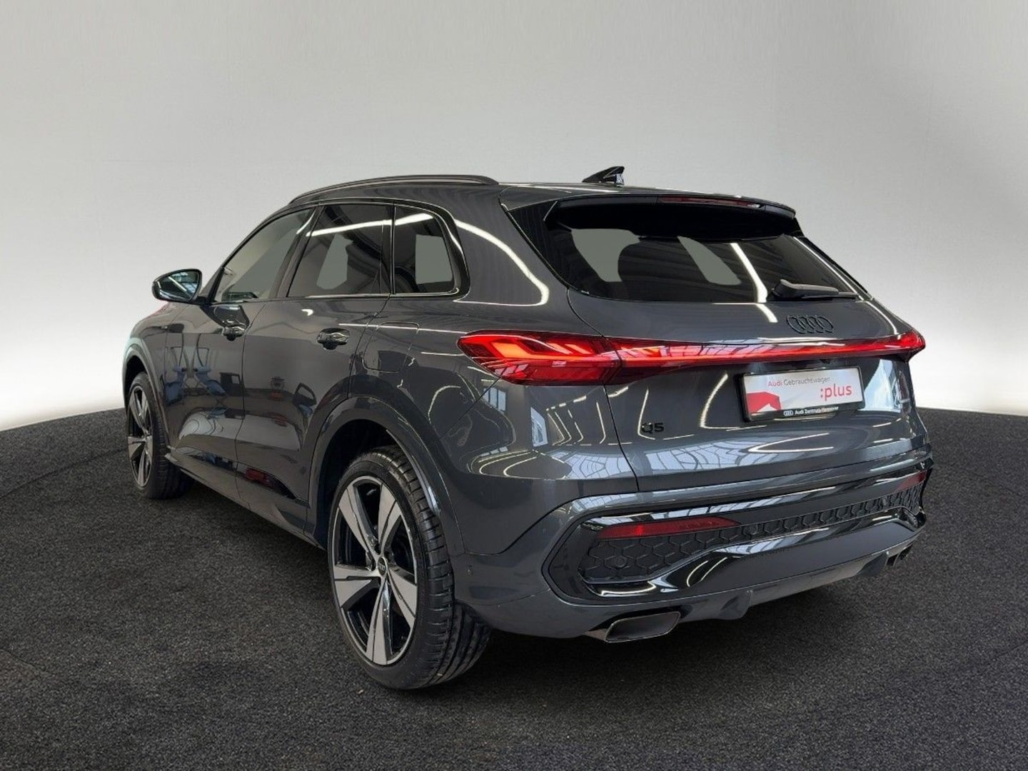 Bild über Audi Q5 SUV e-hybrid e-hybrid quattro 220 kW S tronic - für weitere Informationen kontaktieren Sie den Audi Partner