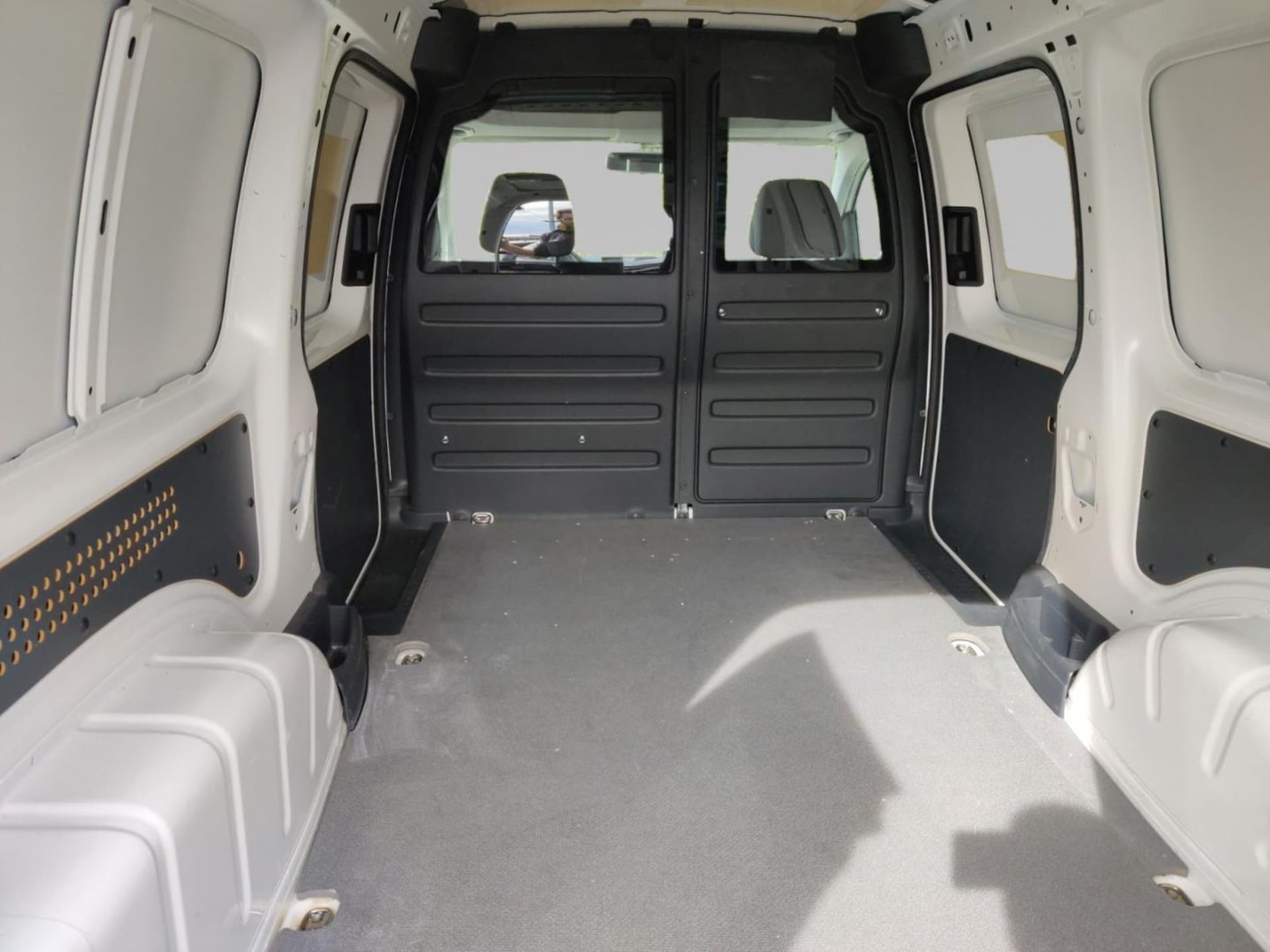 Volkswagen Caddy Maxi Kasten Basis-Modell