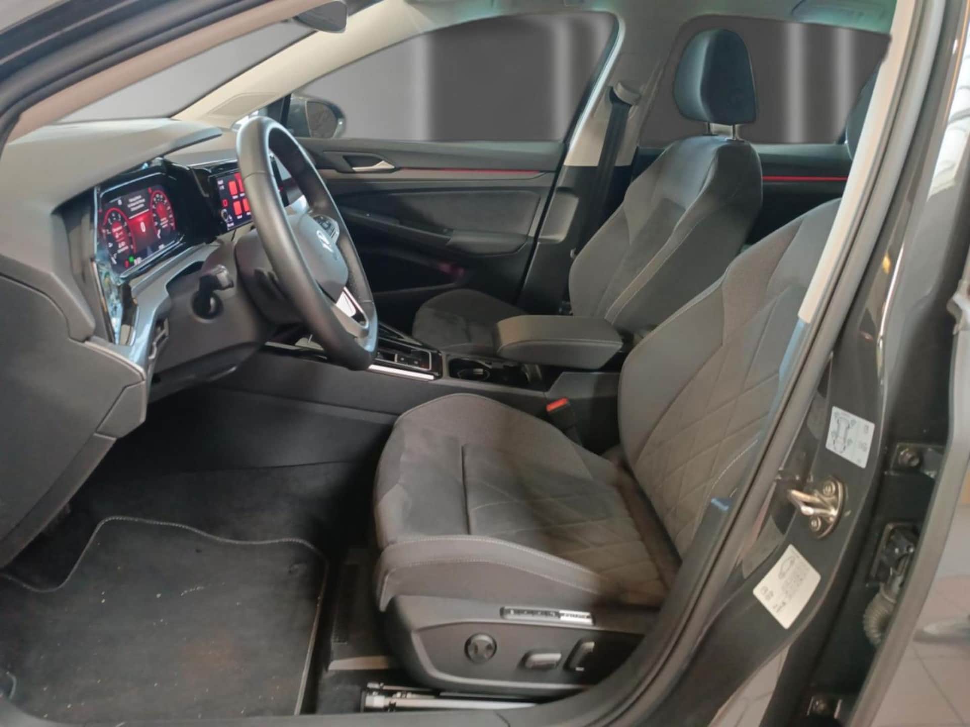 Volkswagen Golf Style