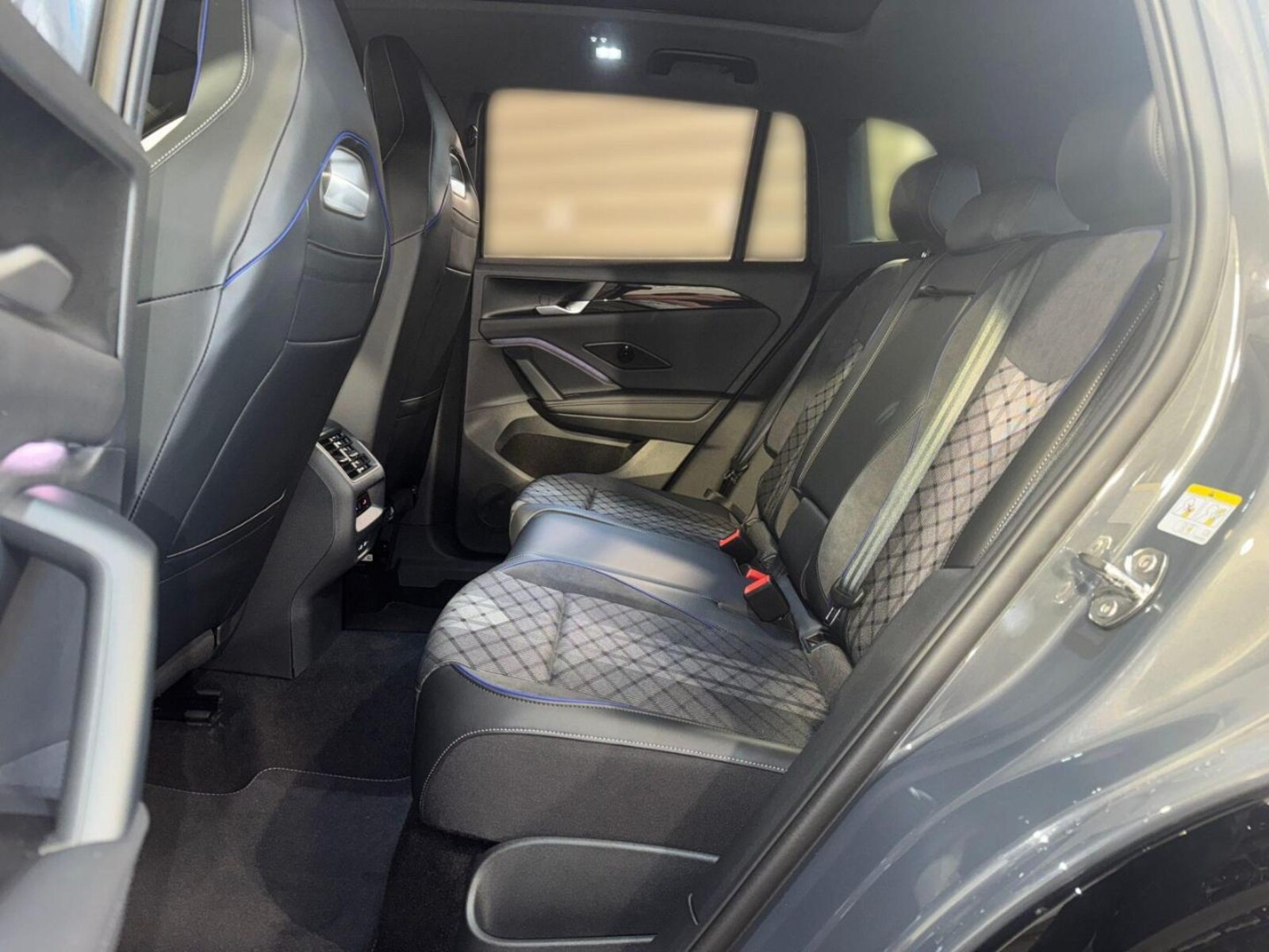 Volkswagen Tiguan – Bild 10