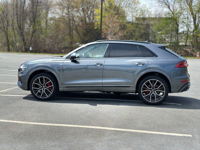 2023 Audi Q8