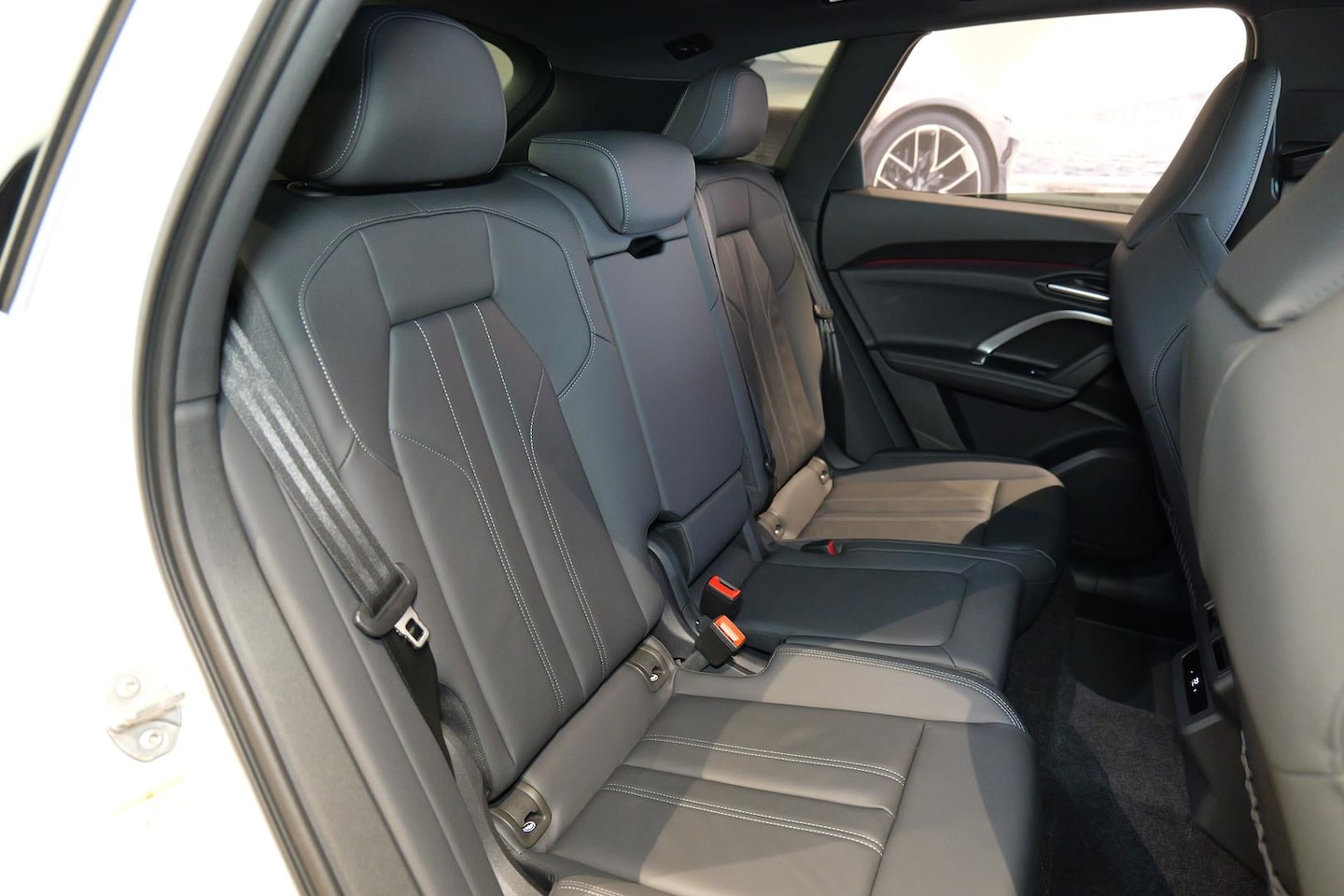 Image about Audi Q5 SUV e-hybrid quattro S tronic