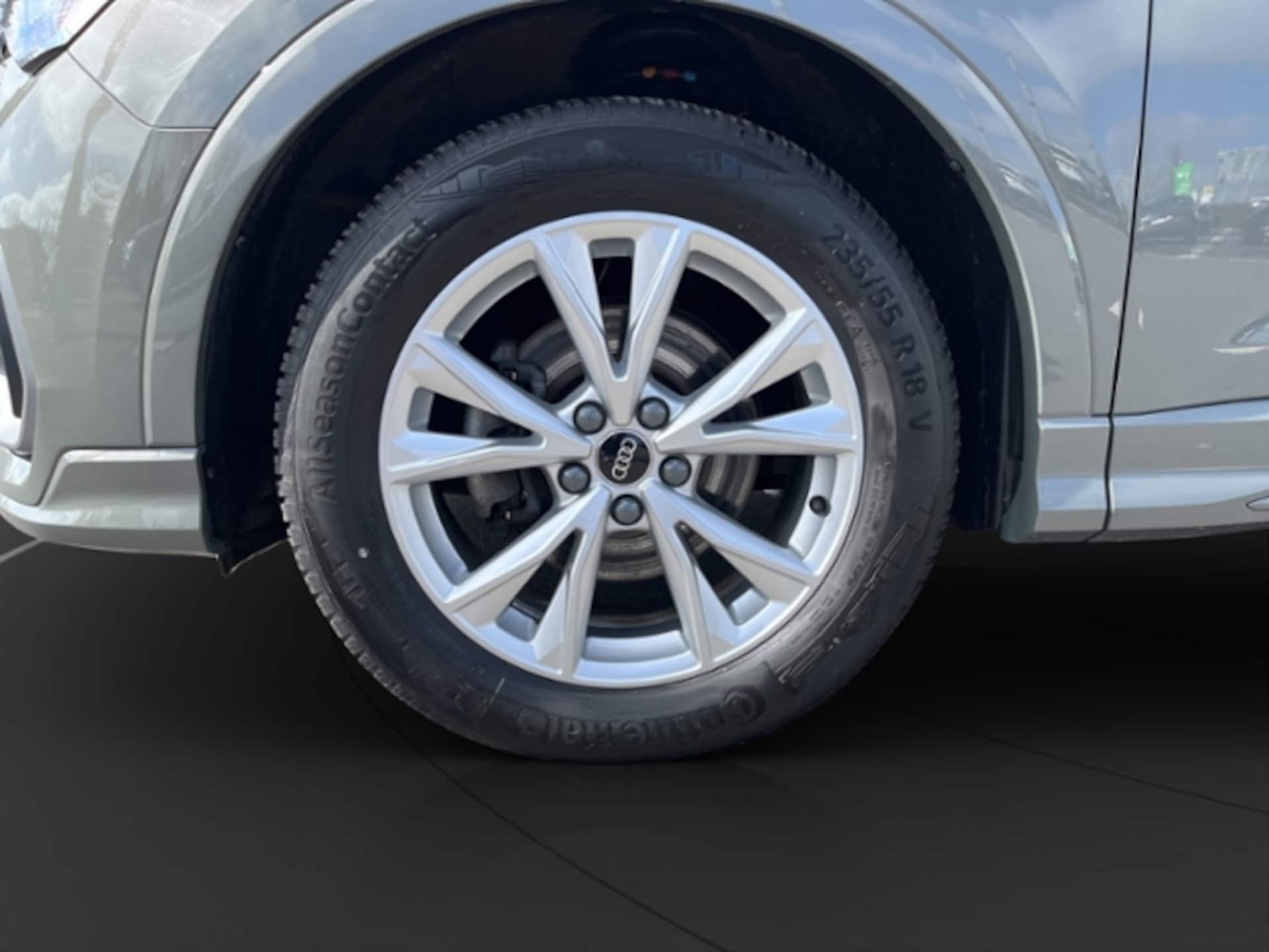 Audi Q3 SUV S line