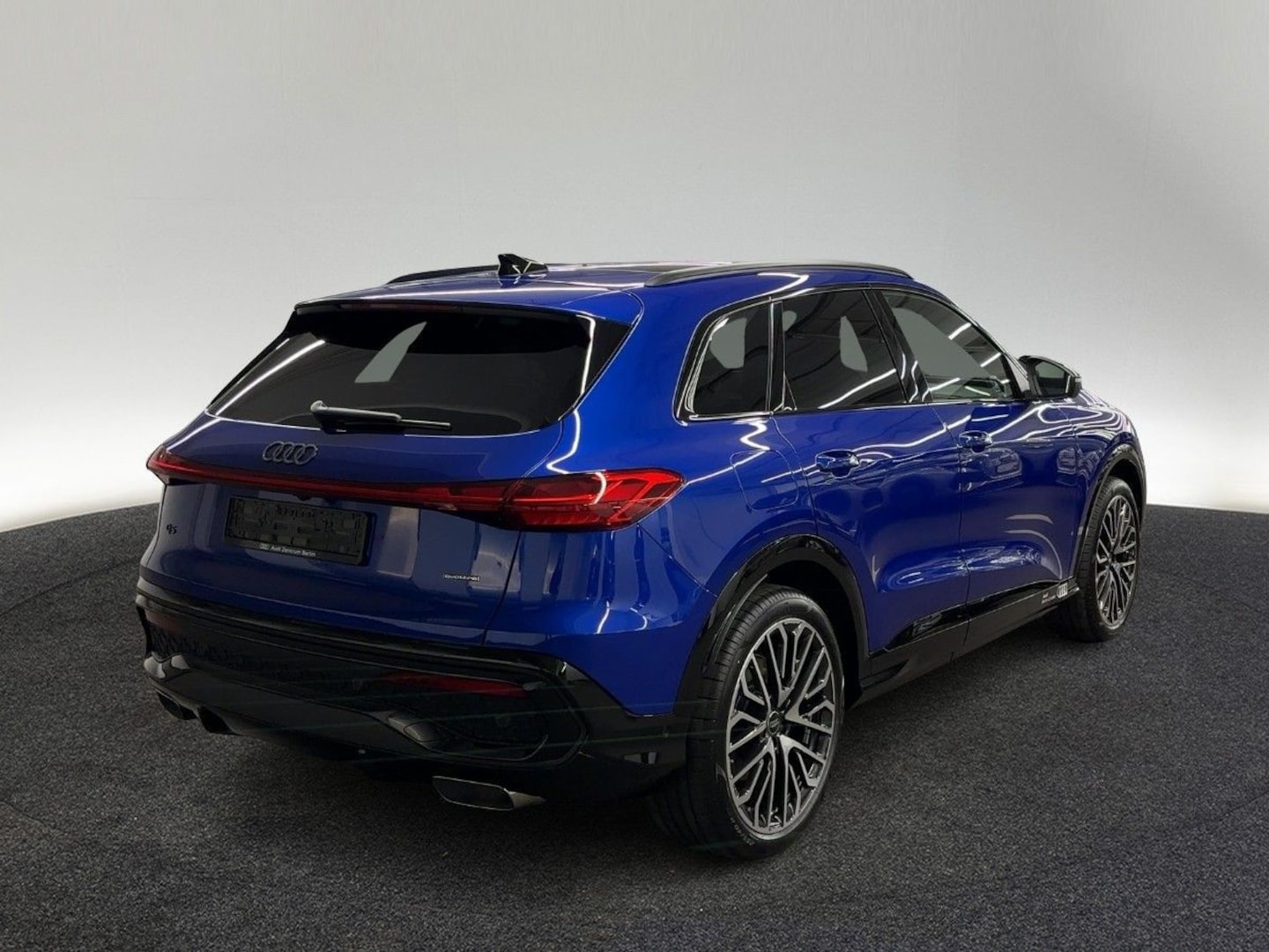 Bild über Audi Q5 SUV e-hybrid e-hybrid quattro 220 kW S tronic - für weitere Informationen kontaktieren Sie den Audi Partner
