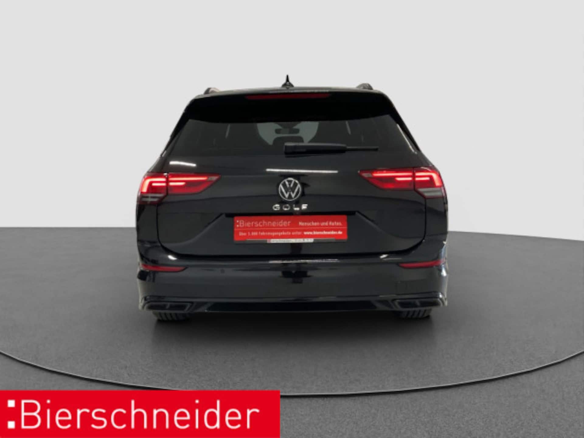 Volkswagen Golf Variant R-Line