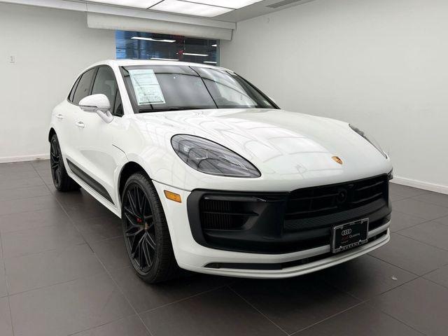 2023 Porsche Macan