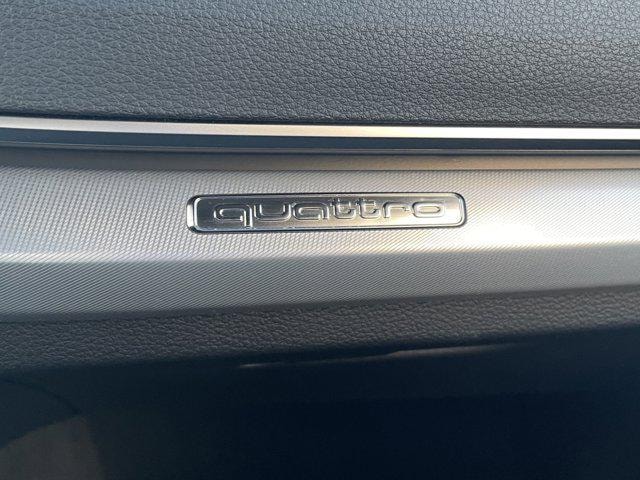 2025 Audi Q5 Premium - Photo 12