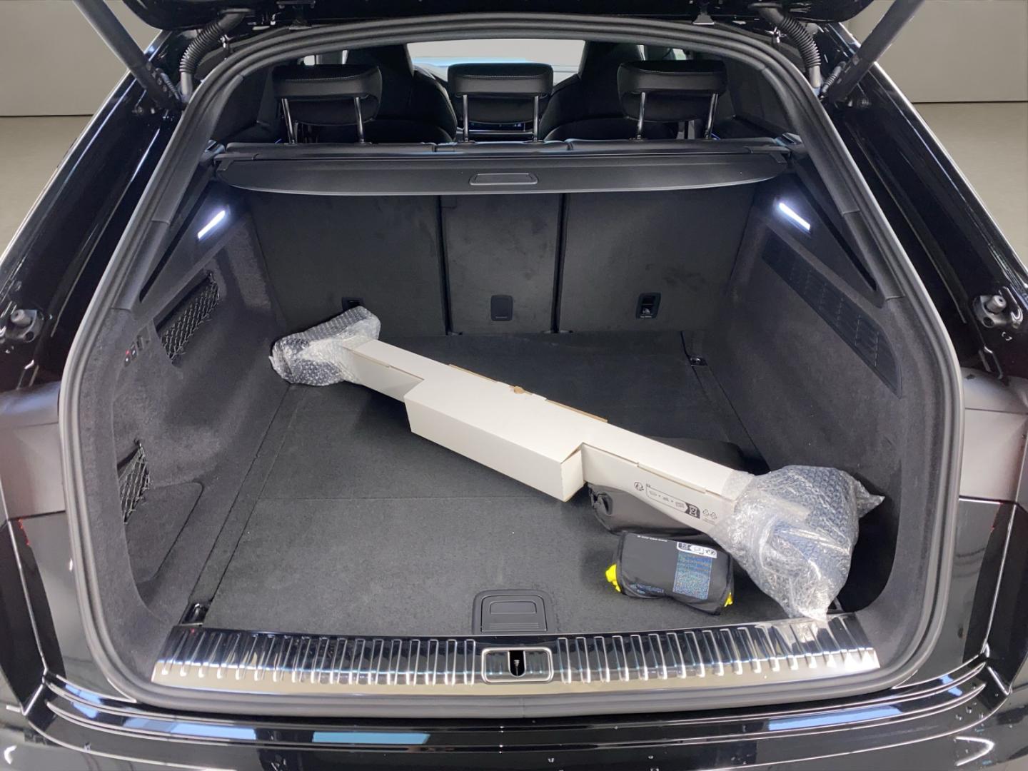 Image about Audi Q8 SUV 50 TDI quattro tiptronic