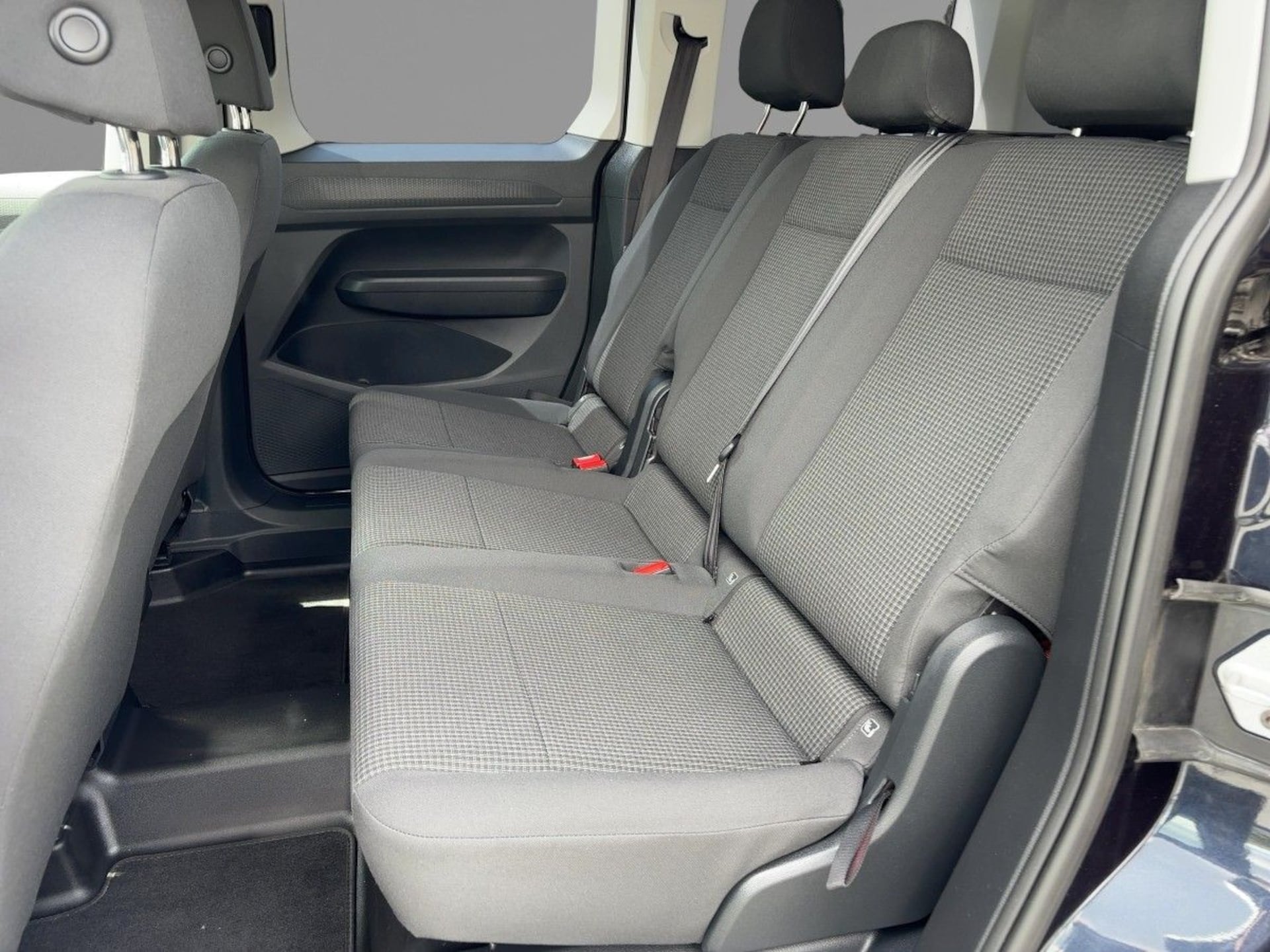 Volkswagen Caddy Basis-Modell