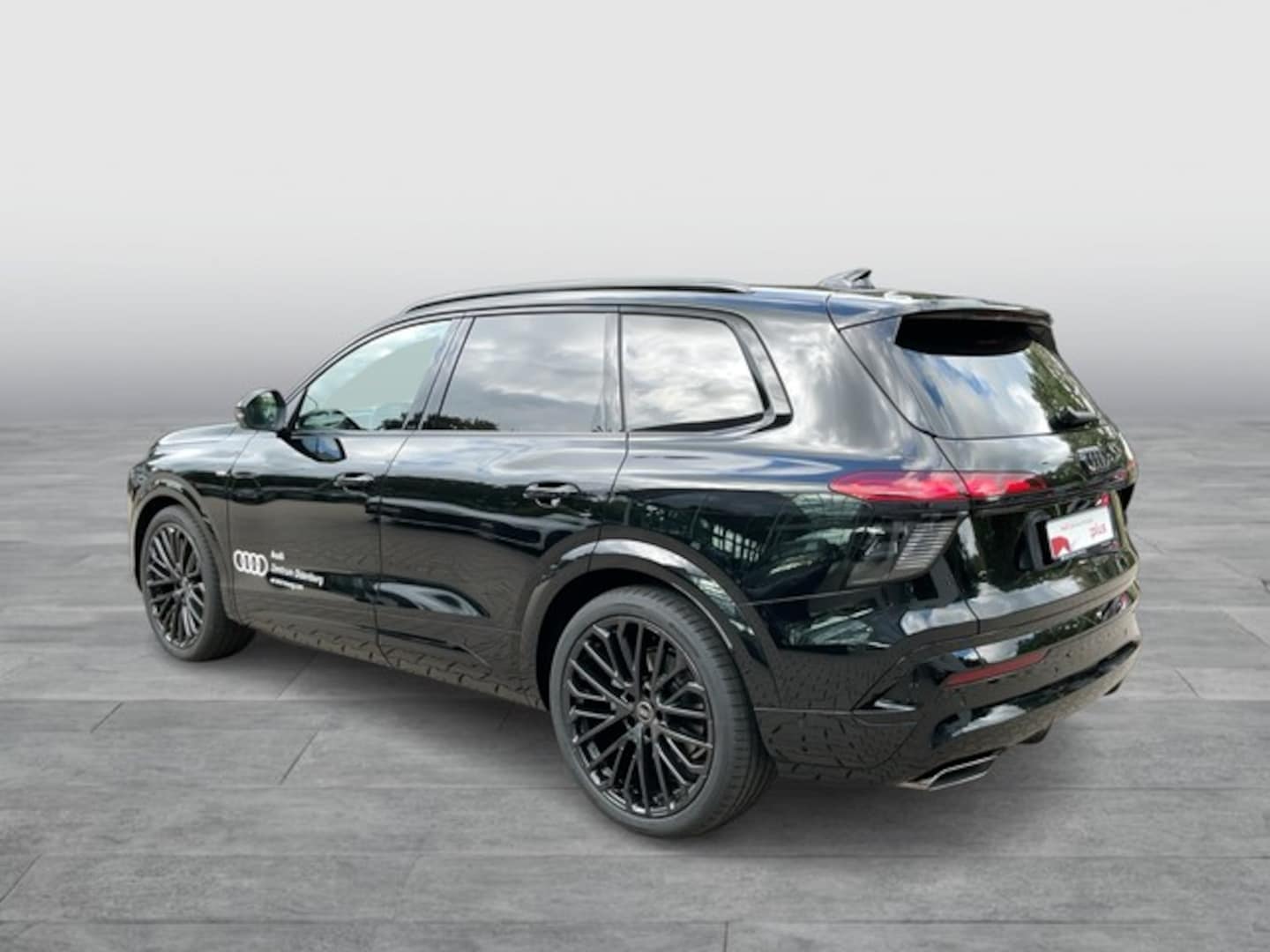 Bild über Audi Q7 SUV TDI quattro 220 kW tiptronic - für weitere Informationen kontaktieren Sie den Audi Partner