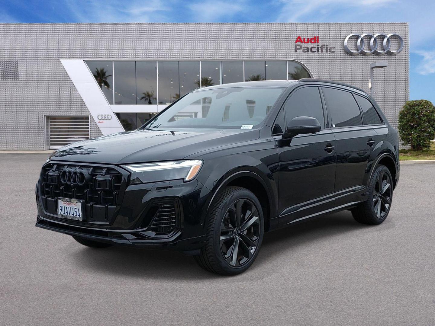 2025 Audi Q7 55 Premium Plus quattro Tiptronic's photo