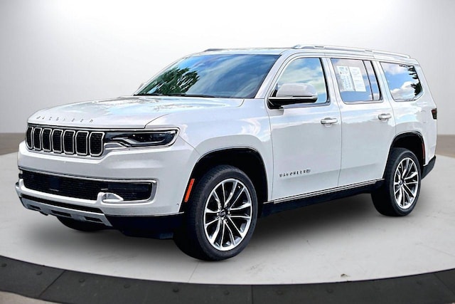2022 Jeep Wagoneer