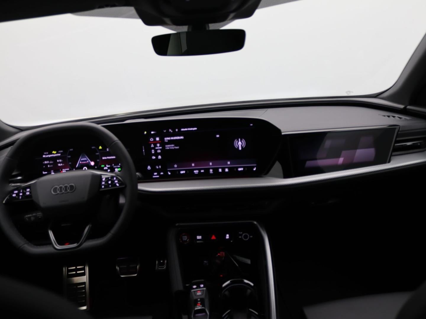 Bild über Audi Q5 SUV TDI quattro 150 kW S tronic - für weitere Informationen kontaktieren Sie den Audi Partner