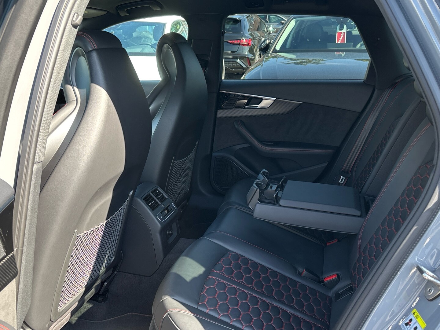 Image about Audi RS 4 Avant TFSI quattro tiptronic