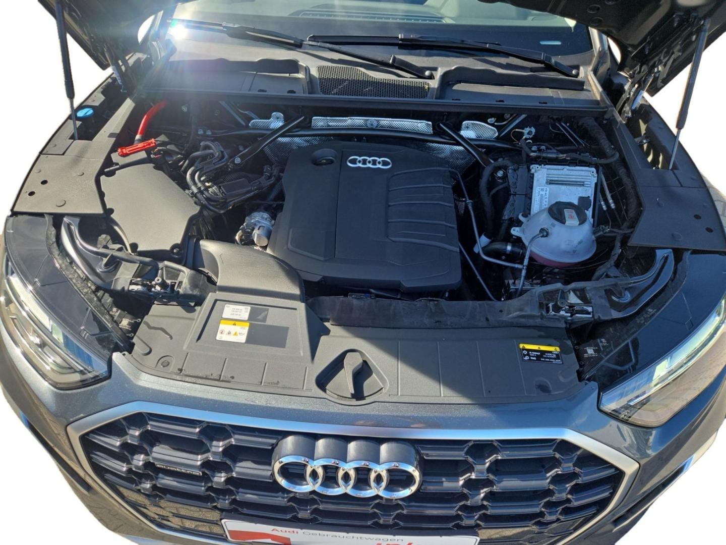 Bild über Audi Q5 40 TDI quattro 150 kW S tronic - für weitere Informationen kontaktieren Sie den Audi Partner