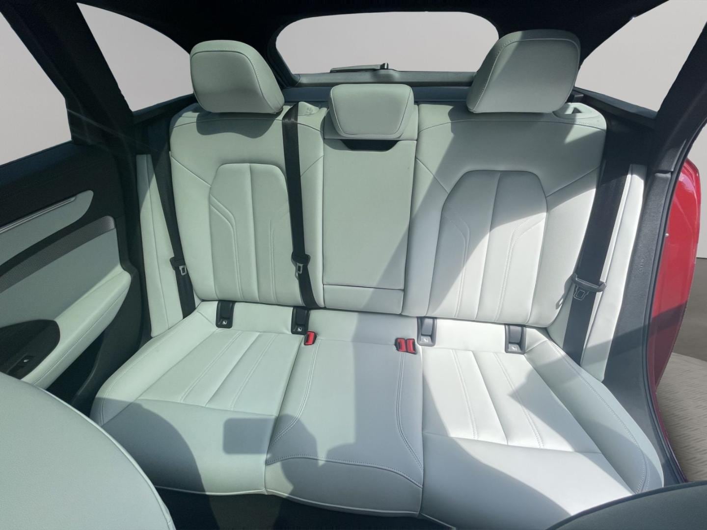 Bild über Audi A6 Avant TDI quattro 150 kW S tronic - für weitere Informationen kontaktieren Sie den Audi Partner