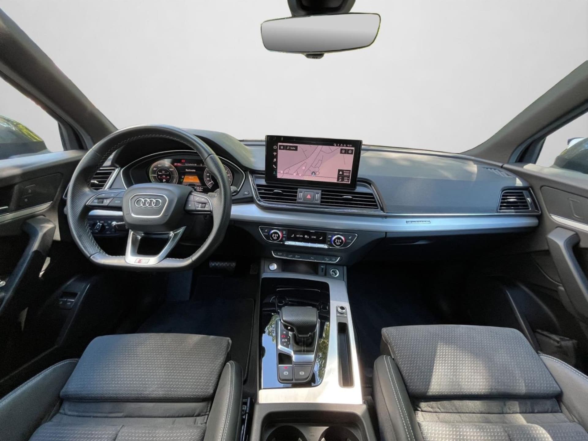 Audi Q5 TFSI e S line