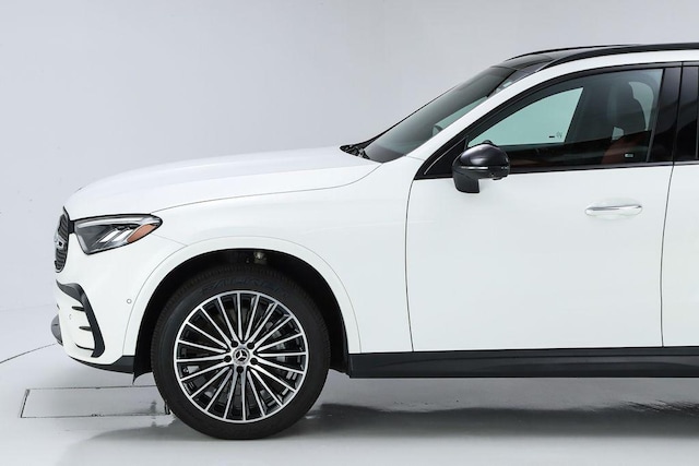 2024 Mercedes-Benz GLC 300