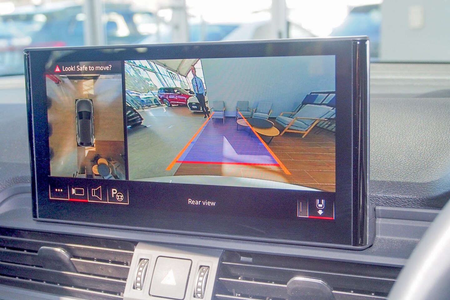 Image about Audi Q5 Sport 40 TDI quattro S tronic