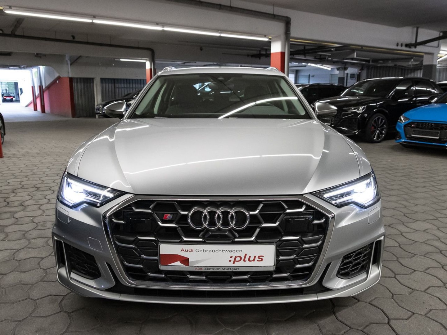 Bild über Audi S6 Avant S6 Avant TDI 253(344) kW(PS) tiptronic - für weitere Informationen kontaktieren Sie den Audi Partner